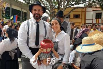  La chiquillería se purifica contra la pandemia en Lomo Magullo/Francisco Javier Santana.